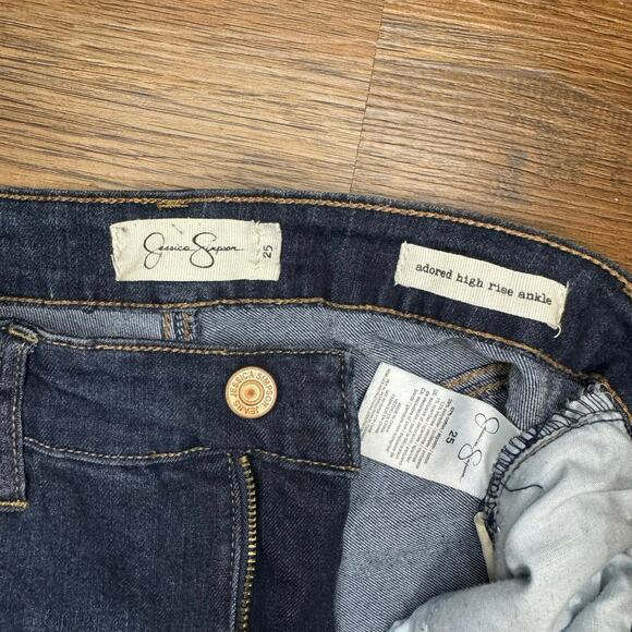 Jessica Simpson adored high rise ankle jeans size 25 raw hem dark wash - Picture 6 of 10